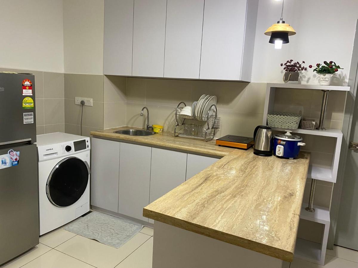 Sutera Avenue Kota Kinabalu Apartment Bagian luar foto