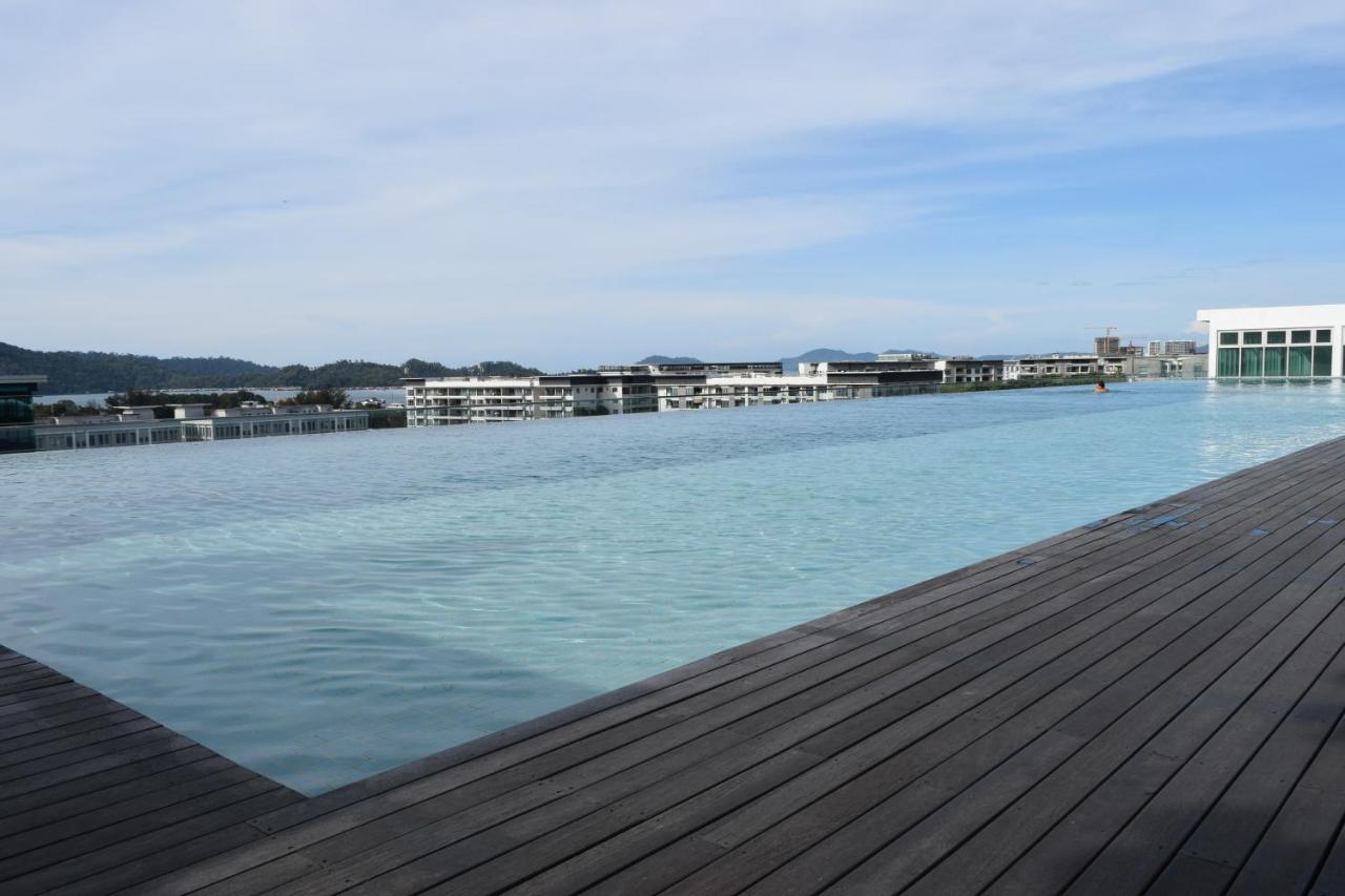Sutera Avenue Kota Kinabalu Apartment Bagian luar foto